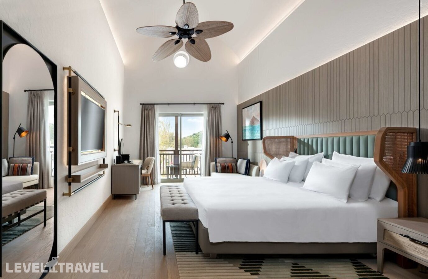 фотографии номера Полулюкс с видом на горы отеля Radisson Collection Bodrum в Турция(Акьярлар) - фото №7