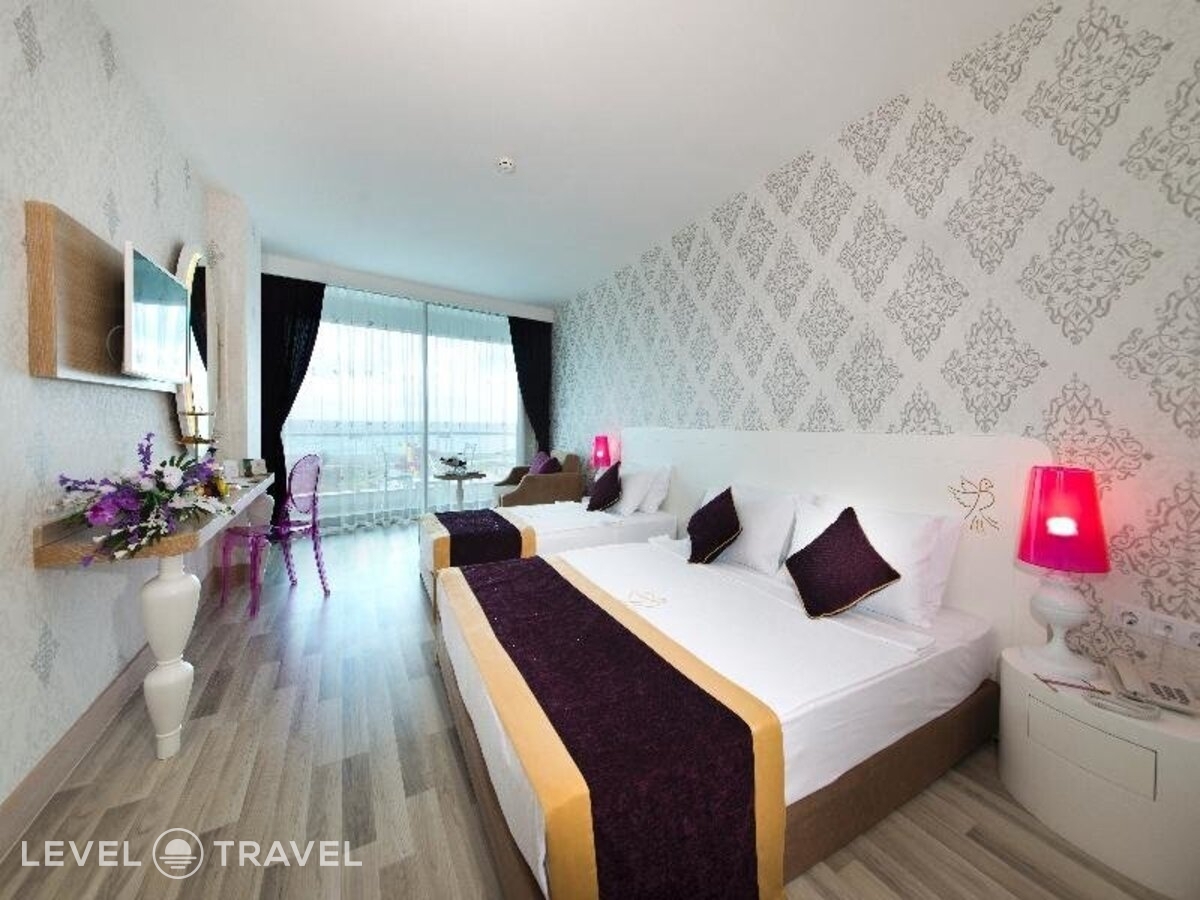 фотографии номера Семейный с видом на окрестности отеля Raymar Resort&Aqua в Турция(Кызылот) - фото №12
