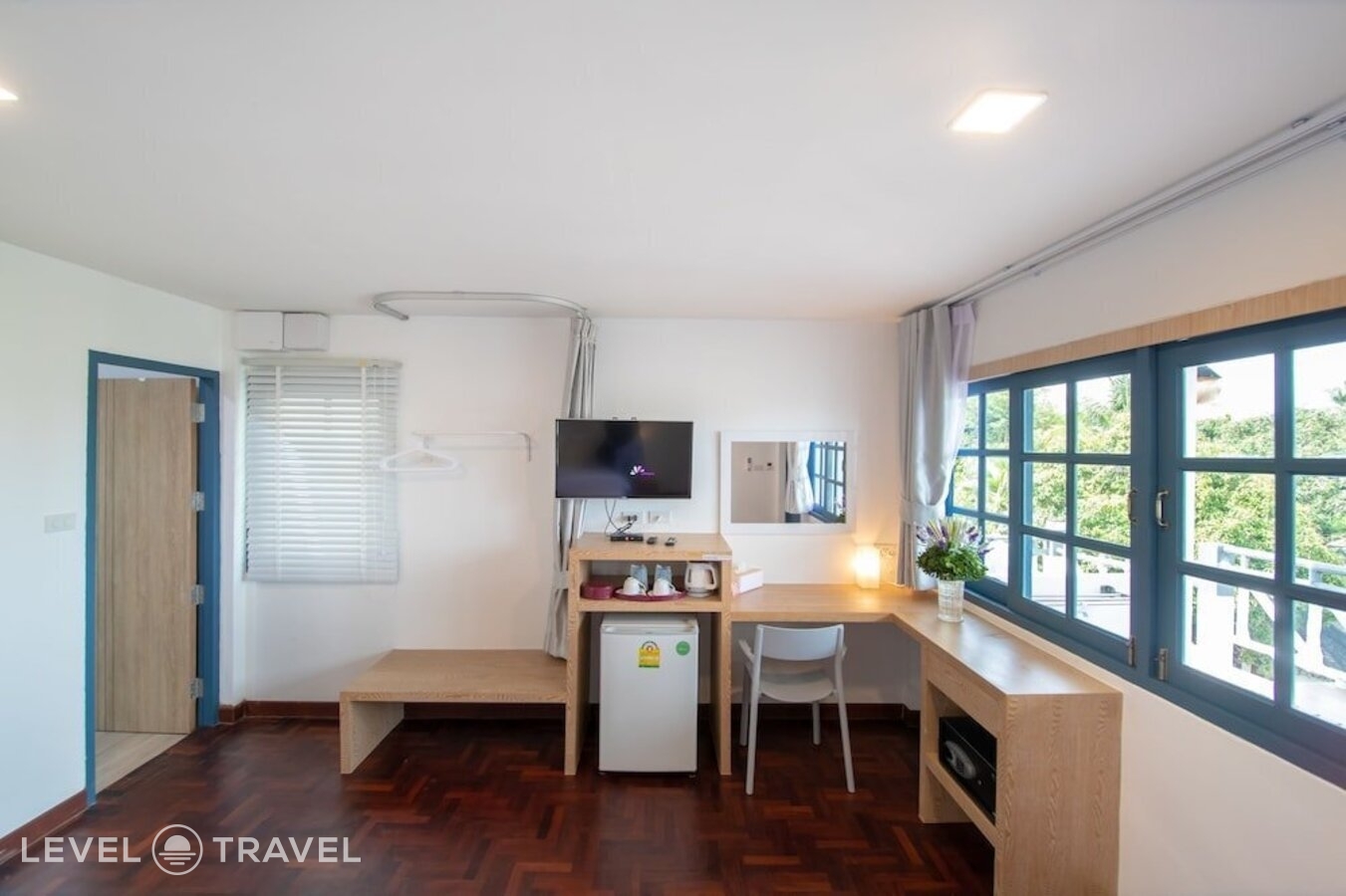 фотографии номера Делюкс отеля The Rock Samui - Hostel в Таиланд(Рокиз Бич) - фото №10