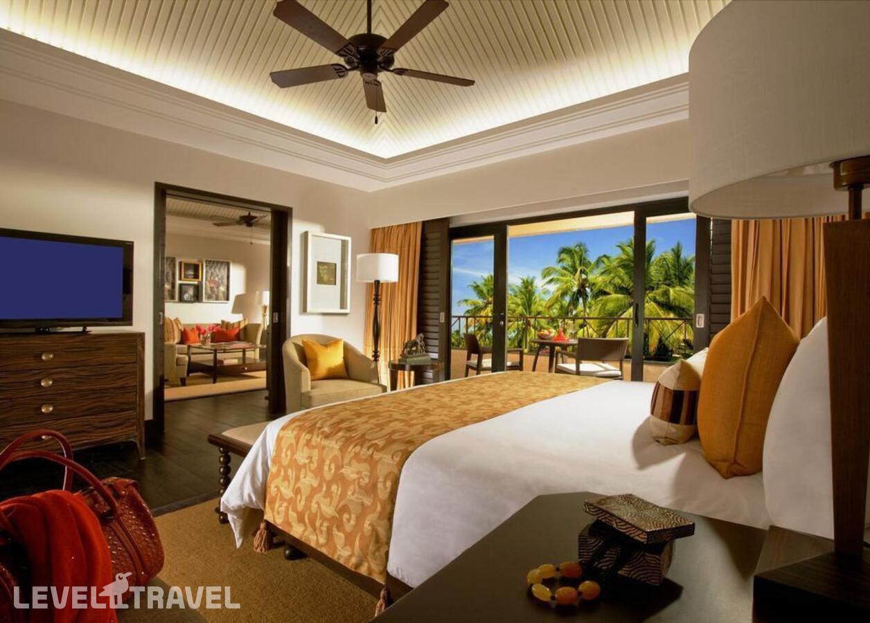фотографии номера Люкс Лагуна отеля The St. Regis Goa Resort (Ex. The Leela Goa) в Индия(Мобор) - фото №1