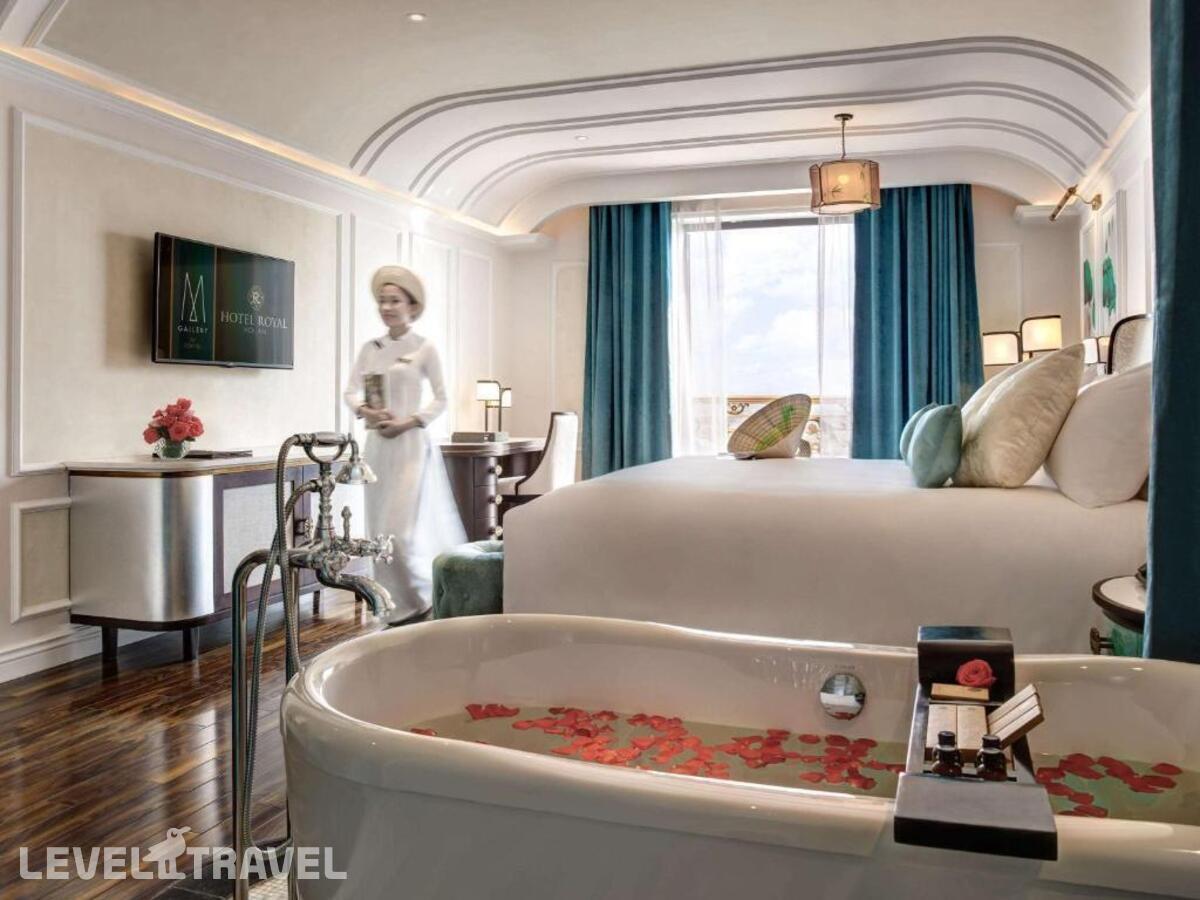 фотографии номера Делюкс (две односпальные кровати) отеля Hotel Royal Hoi An - MGallery в Вьетнам(Хойан) - фото №2