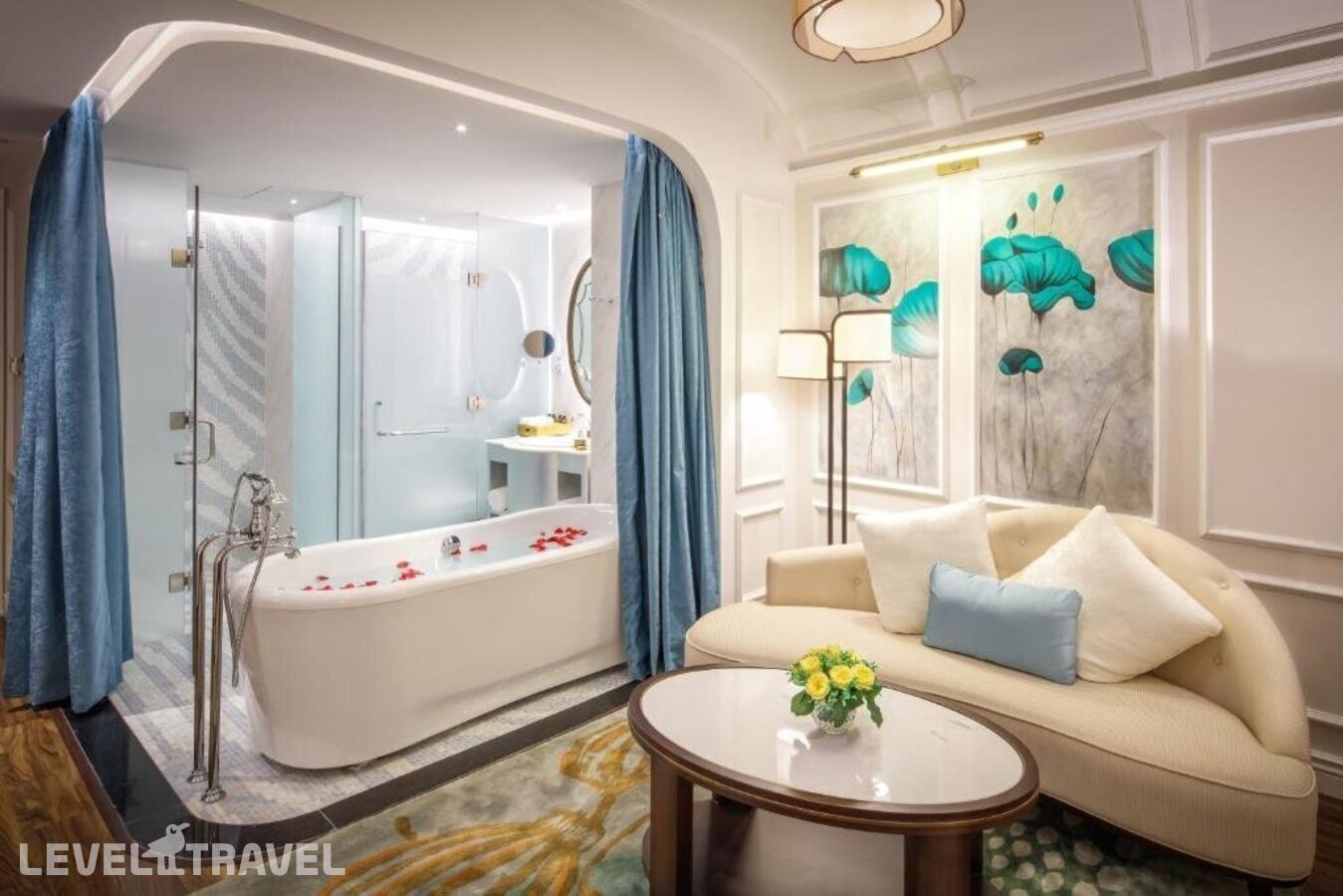 фотографии номера Делюкс с видом на город (две односпальные кровати) отеля Hotel Royal Hoi An - MGallery в Вьетнам(Хойан) - фото №9