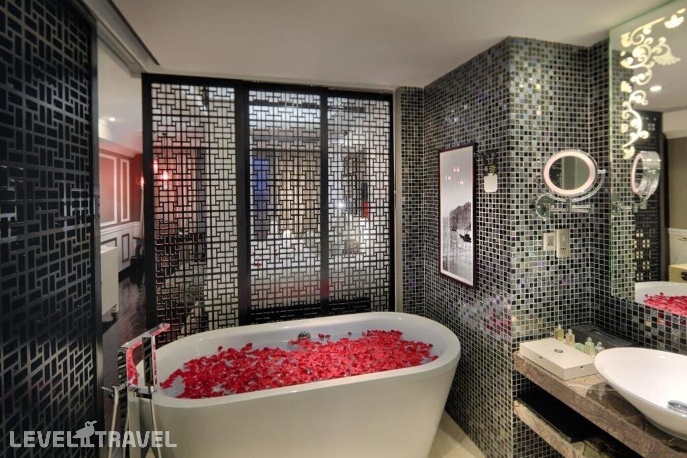 фотографии номера Делюкс с видом на город (две односпальные кровати) отеля Hotel Royal Hoi An - MGallery в Вьетнам(Хойан) - фото №12
