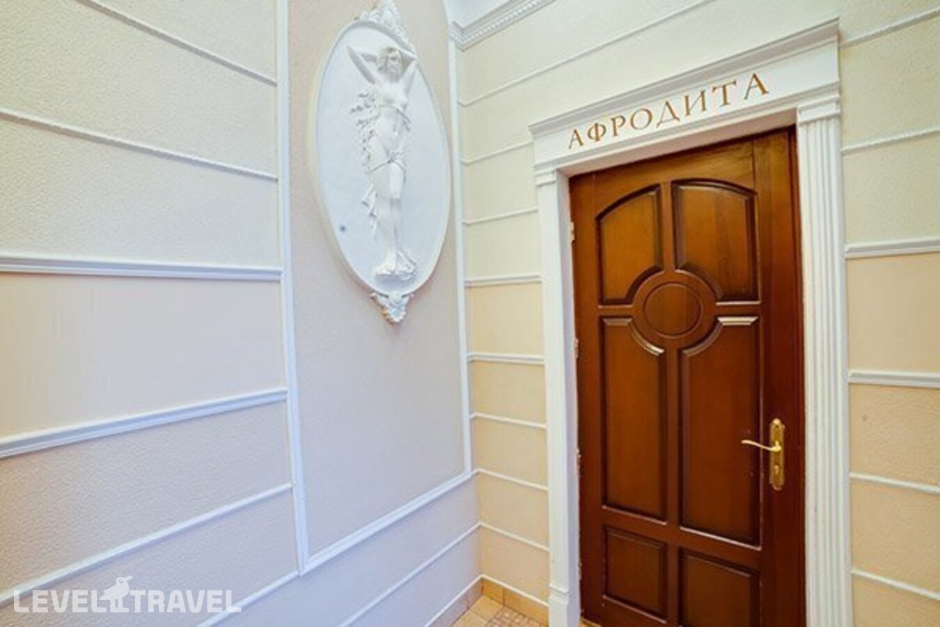 фотографии номера Номер Афродита отеля Апартаменты Херсонес в Россия(Севастополь) - фото №2