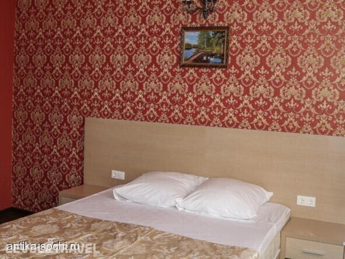 фотографии номера Стандартный с балконом отеля Антика в Россия(Сочи - Центр) - фото №3