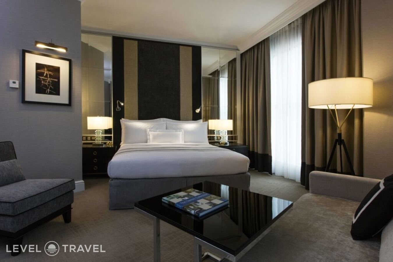 фотографии номера Делюкс (две односпальные кровати) отеля The Ritz-Carlton, Kuala Lumpur в Малайзия(Куала-Лумпур) - фото №1