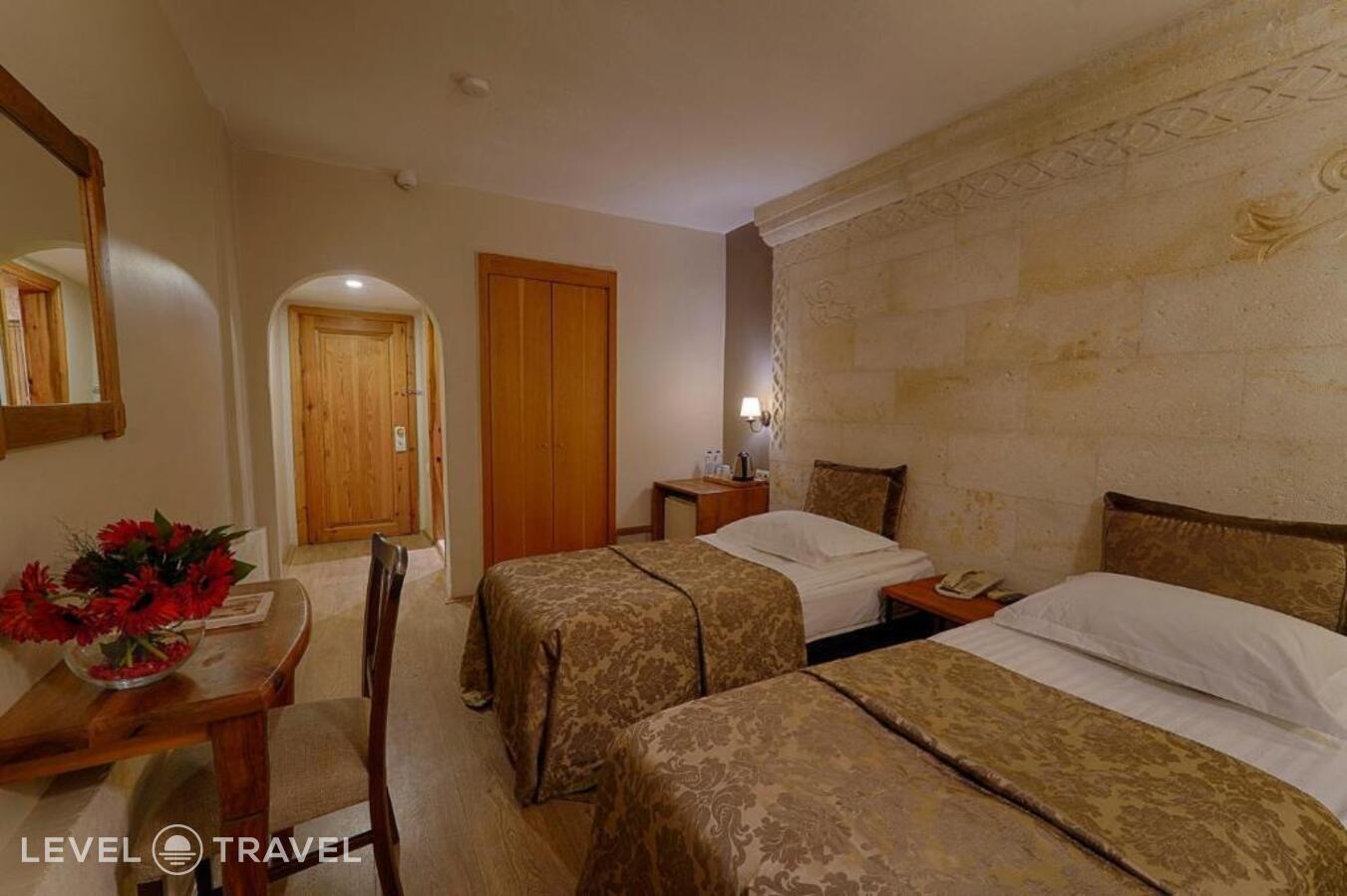 фотографии номера Стандартный (две односпальные кровати) отеля Heybe Hotel в Турция(Гёреме) - фото №10
