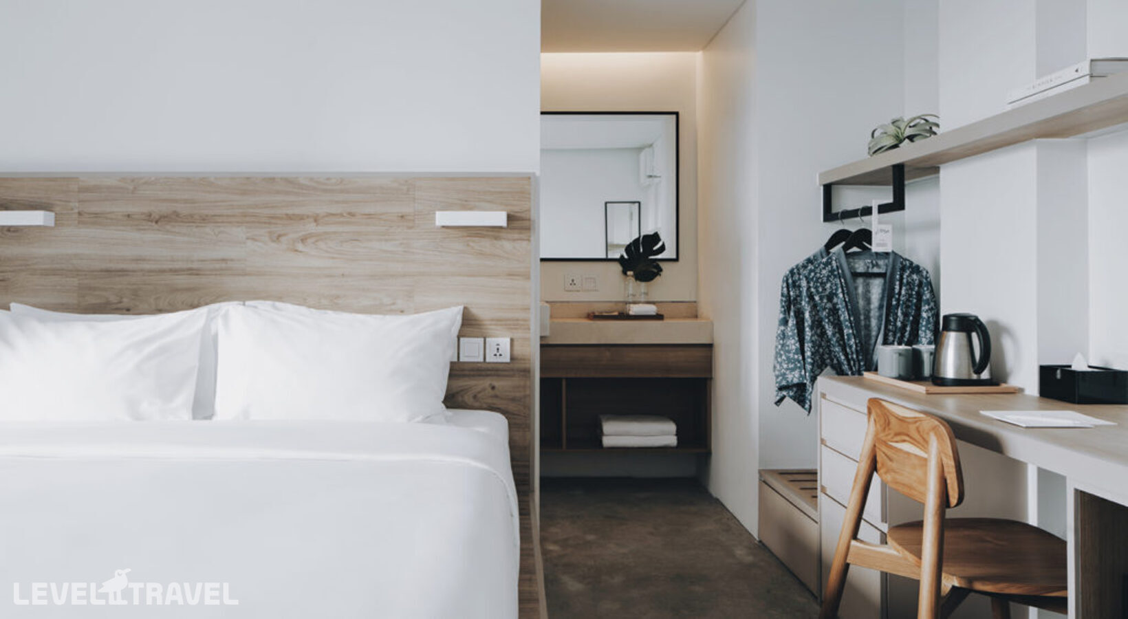 фотографии номера Улучшенный (две односпальные кровати) отеля Lloyd's Inn Bali - Chse Certified в Индонезия(Семиньяк) - фото №2