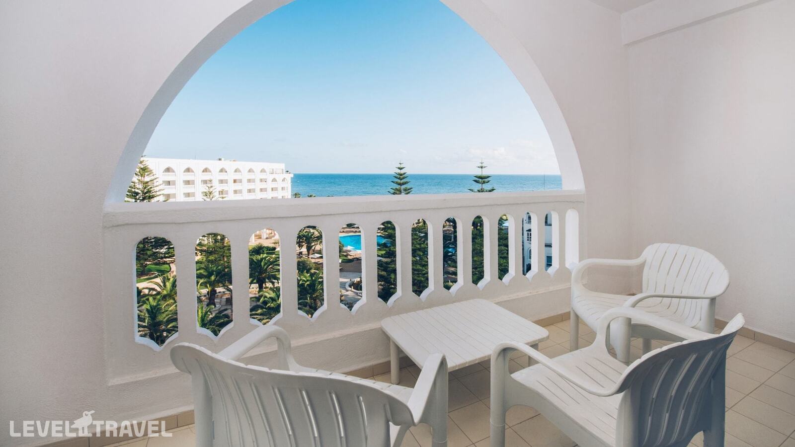 фотографии номера Люкс Senior отеля Iberostar Selection Kantaoui Bay в Тунис(Порт Эль-Кантауи) - фото №2