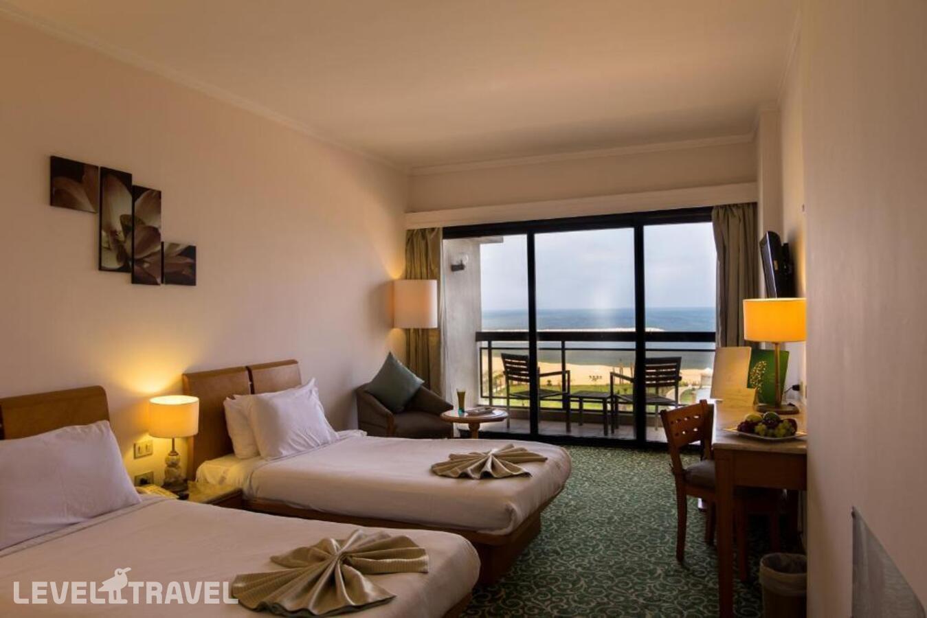 фотографии номера Представительский (две односпальные кровати) отеля Plaza Hotel Alexandria в Египет(Александрия) - фото №1