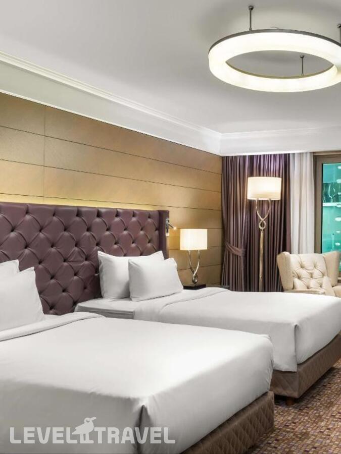 фотографии номера Премиум с видом на город отеля Radisson Blu Hotel Sisli в Турция(Шишли) - фото №2