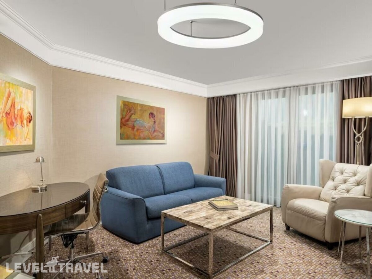 фотографии номера Полулюкс с видом на город отеля Radisson Blu Hotel Sisli в Турция(Шишли) - фото №6