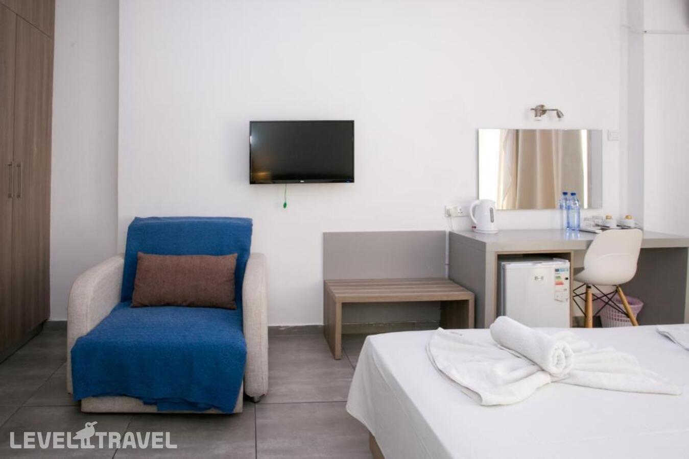 фотографии номера Представительская студия отеля Flora Maria Hotel And Annex Apartments в Кипр(Айа-Напа) - фото №9
