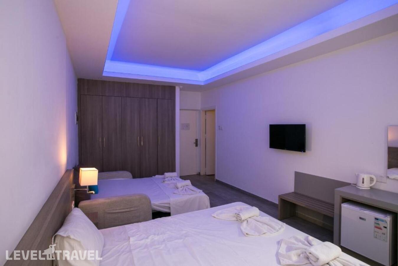 фотографии номера Представительская студия отеля Flora Maria Hotel And Annex Apartments в Кипр(Айа-Напа) - фото №8