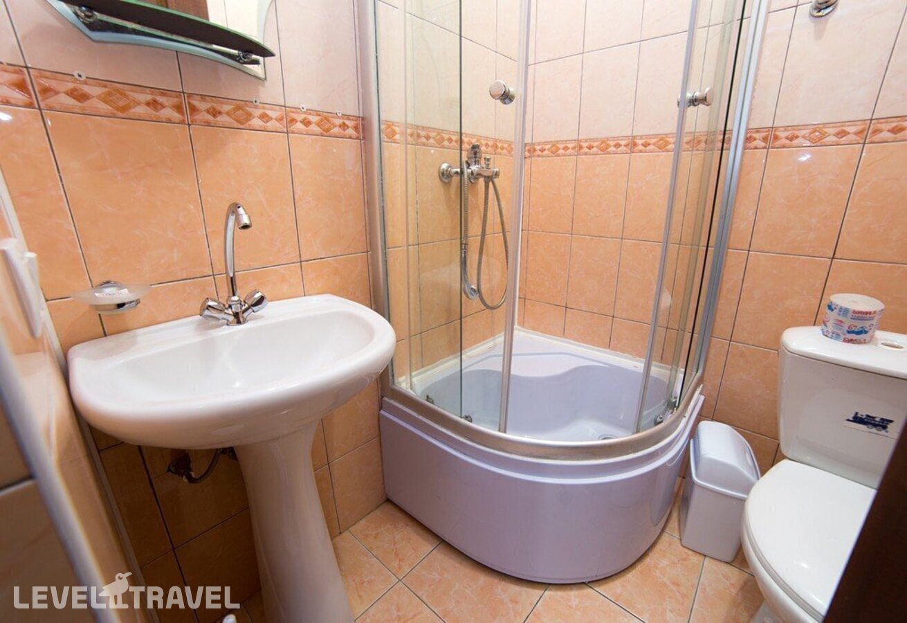 фотографии номера Семейный (2 комнаты) отеля Санаторий Рябинушка в Россия(Анапа-центр) - фото №5