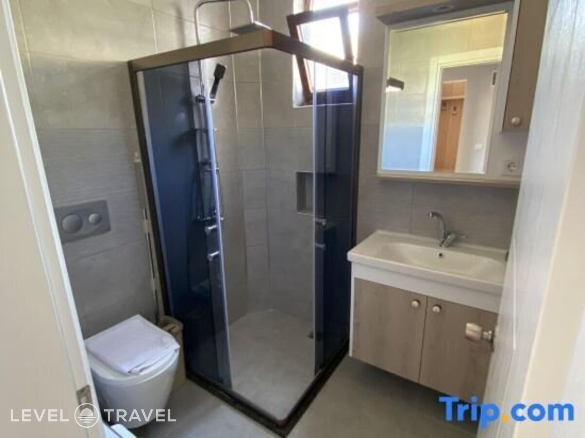 фотографии номера Люкс роскошный с видом на море отеля Diplomat Hotel в Турция(Турунч) - фото №10