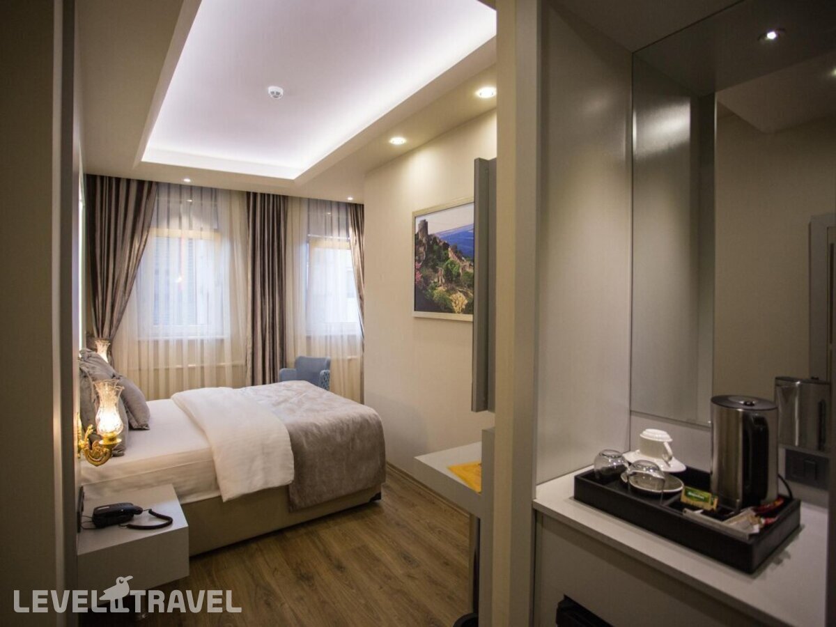 фотографии номера Делюкс с видом на город отеля Bonne Sante Hotel в Турция(Таксим) - фото №1
