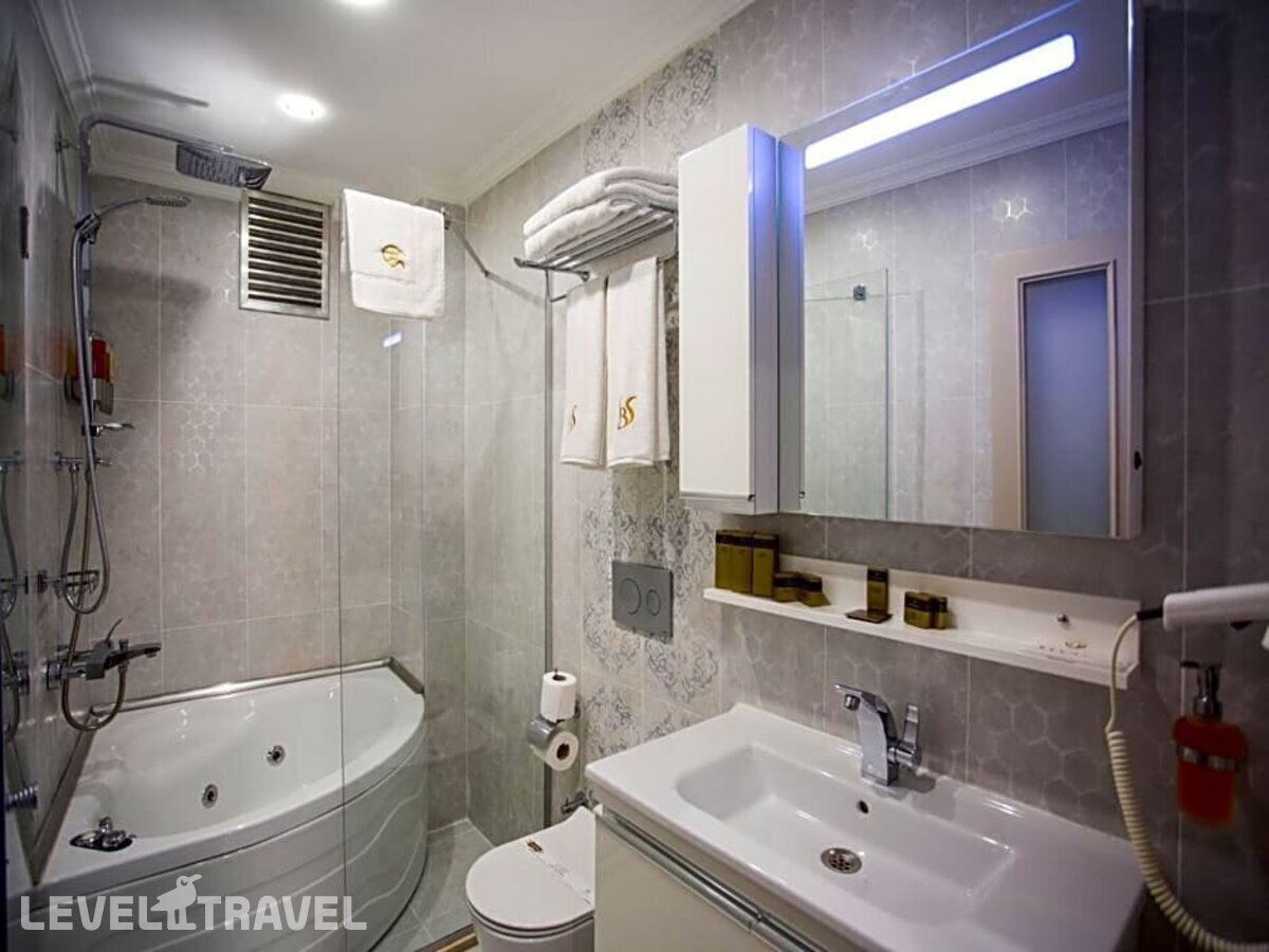 фотографии номера Делюкс с видом на город отеля Bonne Sante Hotel в Турция(Таксим) - фото №12