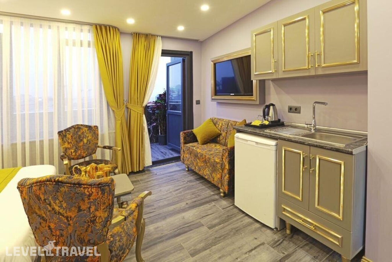 фотографии номера Улучшенный с видом на город отеля Santa Rio Taxim Hotel в Турция(Бейоглу) - фото №11