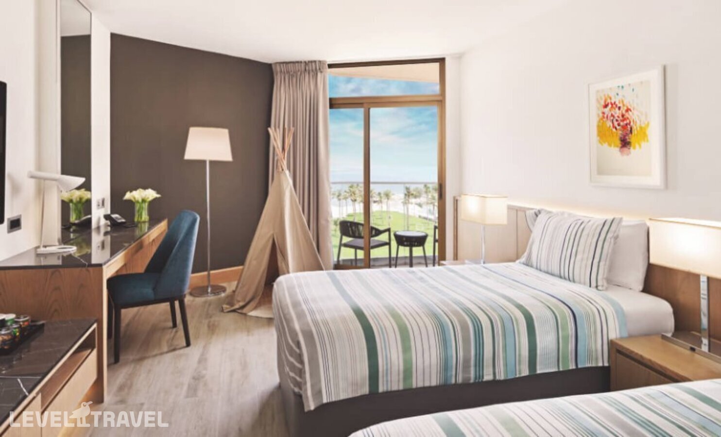 фотографии номера Смежный с видом на море отеля Ja Beach Hotel (Ex. Ja Jebel Ali Beach Hotel) в ОАЭ(Джебель-Али) - фото №8