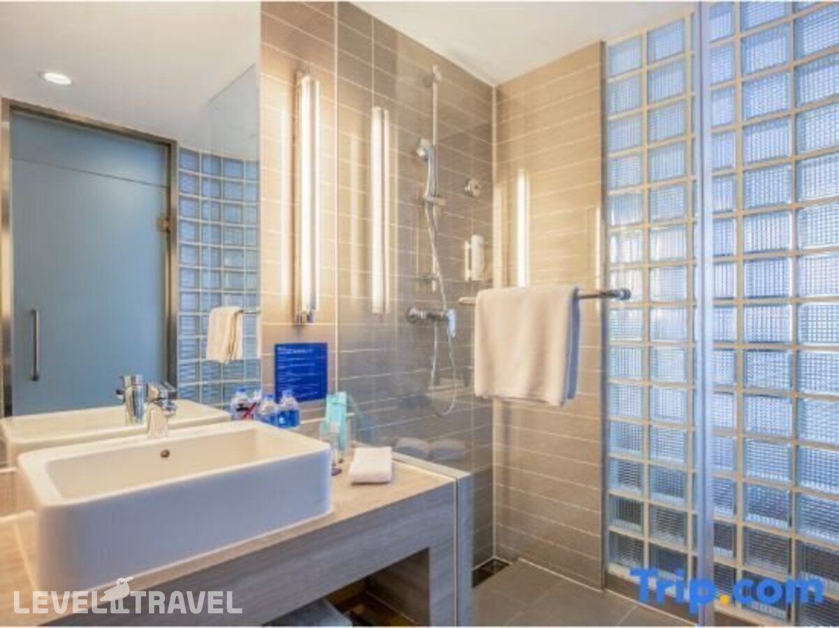 фотографии номера Улучшенный номер отеля Holiday Inn Express Beijing Airport Zone, An Ihg Hotel в Китай(Пекин) - фото №9