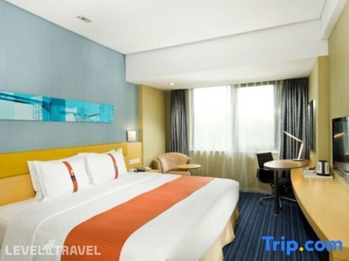 фотографии номера Улучшенный номер отеля Holiday Inn Express Beijing Airport Zone, An Ihg Hotel в Китай(Пекин) - фото №6