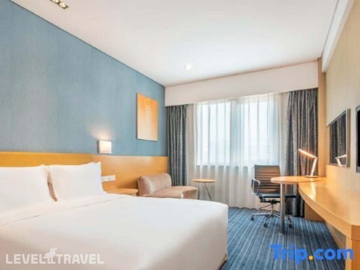 фотографии номера Улучшенный номер отеля Holiday Inn Express Beijing Airport Zone, An Ihg Hotel в Китай(Пекин) - фото №8