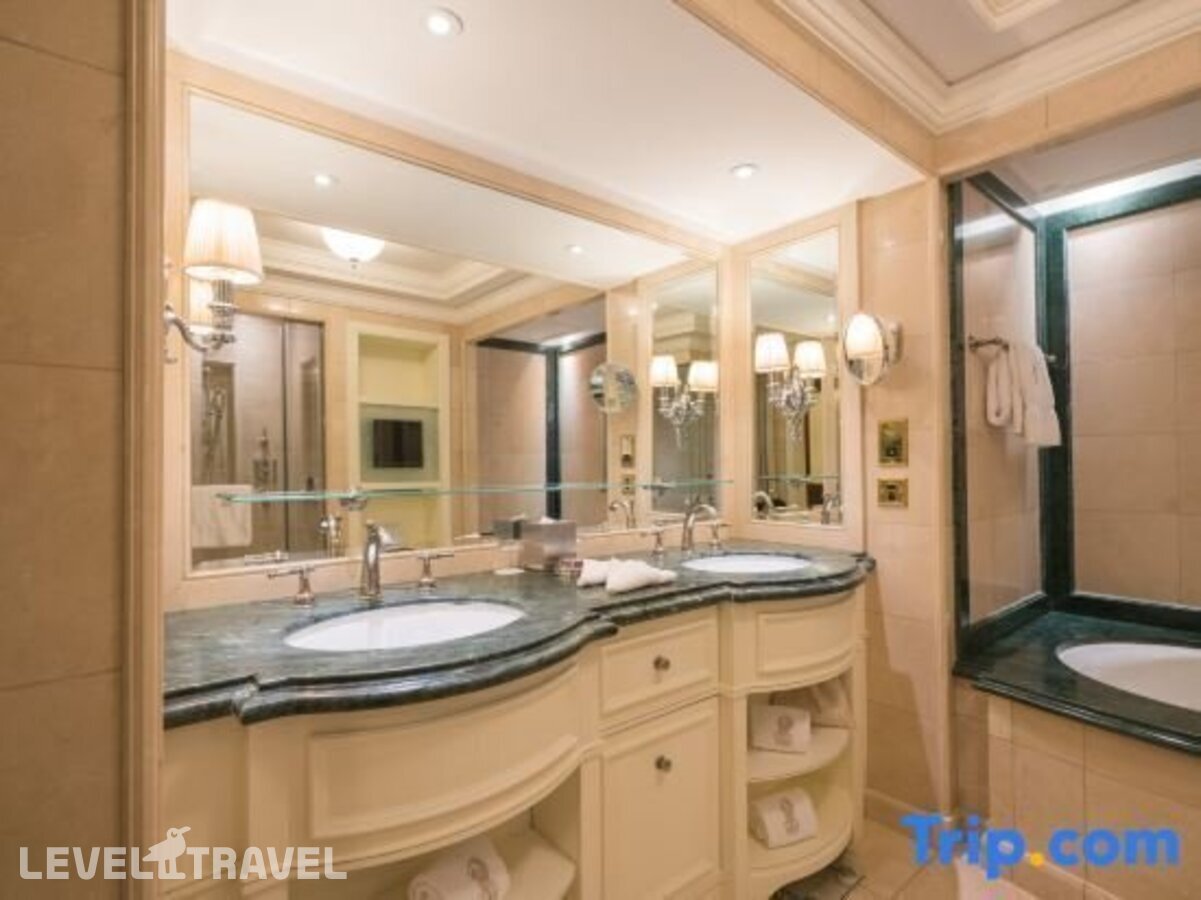 фотографии номера Делюкс (две односпальные кровати) отеля The Ritz-Carlton, Beijing в Китай(Пекин) - фото №3
