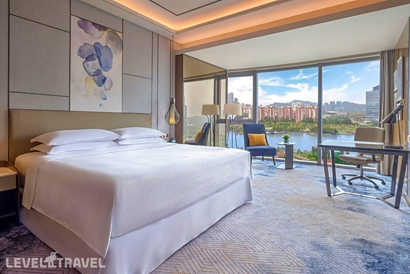 фотографии номера Делюкс с видом на реку отеля Sheraton Guangzhou Nansha Hotel в Китай(Гуанчжоу) - фото №1