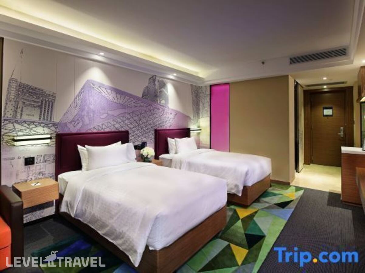 фотографии номера Стандартный (две односпальные кровати) отеля Hampton By Hilton Guangzhou Zhujiang New Town в Китай(Гуанчжоу) - фото №3