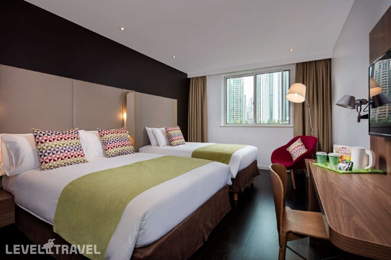 фотографии номера Стандартный (две односпальные кровати) отеля Campanile Shanghai Bund Hotel в Китай(Шанхай) - фото №1