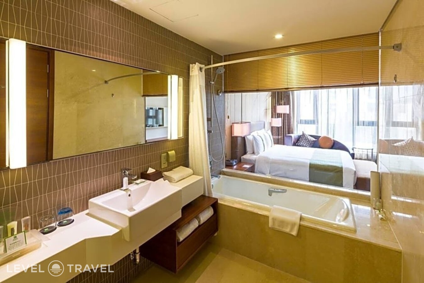 фотографии номера Премиум (две односпальные кровати) отеля Holiday Inn Shanghai Hongqiao, An Ihg Hotel в Китай(Шанхай) - фото №4