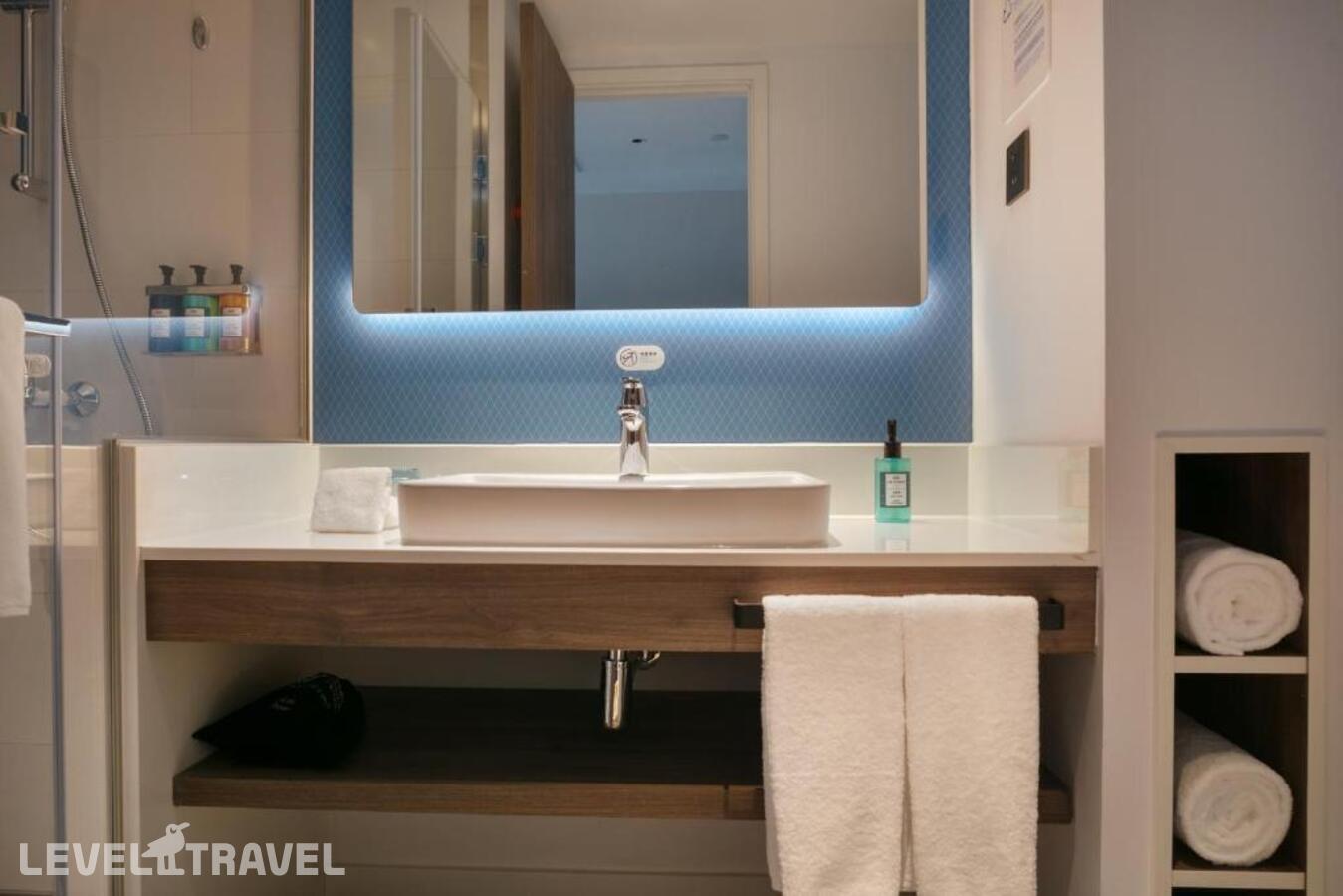 фотографии номера Улучшенный (две односпальные кровати) отеля Holiday Inn Express Shanghai Huijin, An Ihg Hotel в Китай(Шанхай) - фото №4