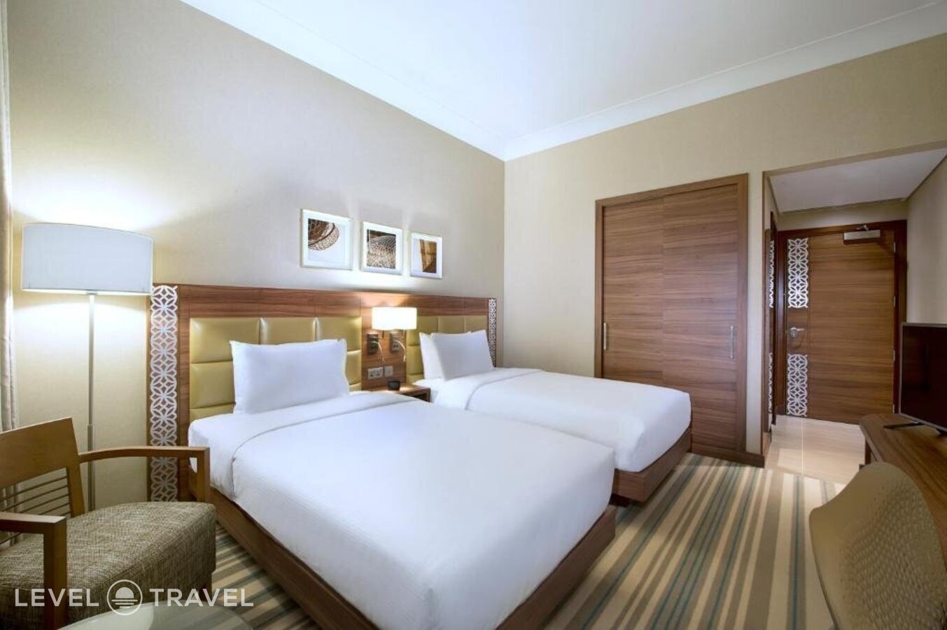 фотографии номера Стандартный (две односпальные кровати) отеля Hilton Garden Inn Dubai Jumeirah (Ex. Hilton Garden Inn Dubai Al Mina) в ОАЭ(Бар Дубай) - фото №11