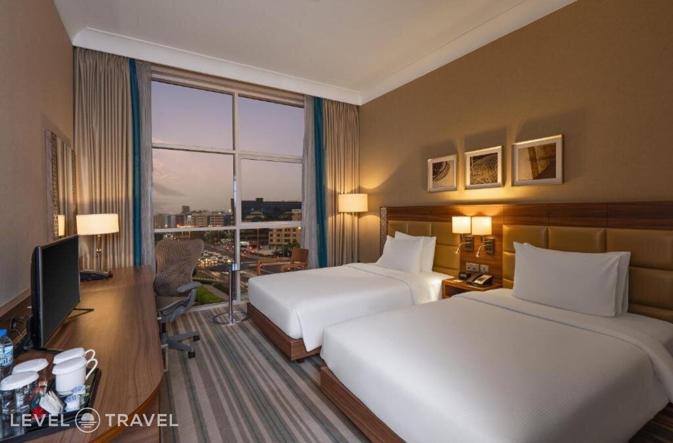 фотографии номера Стандартный (две односпальные кровати) отеля Hilton Garden Inn Dubai Jumeirah (Ex. Hilton Garden Inn Dubai Al Mina) в ОАЭ(Бар Дубай) - фото №10