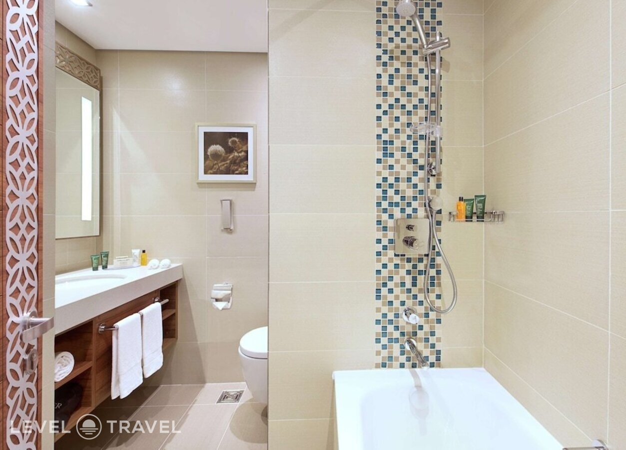 фотографии номера Люкс Бизнес отеля Hilton Garden Inn Dubai Jumeirah (Ex. Hilton Garden Inn Dubai Al Mina) в ОАЭ(Бар Дубай) - фото №24
