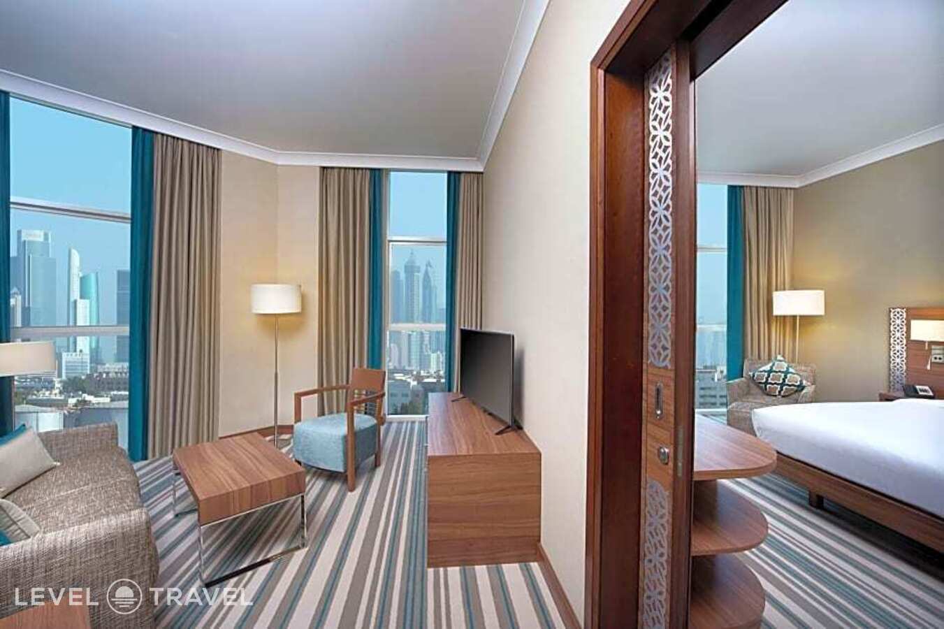 фотографии номера Люкс Бизнес отеля Hilton Garden Inn Dubai Jumeirah (Ex. Hilton Garden Inn Dubai Al Mina) в ОАЭ(Бар Дубай) - фото №17