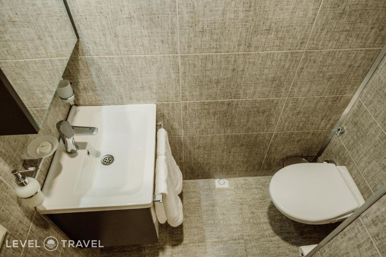 фотографии номера Стандартный с видом на город отеля King Solomon Hotel в Грузия(Батуми) - фото №5