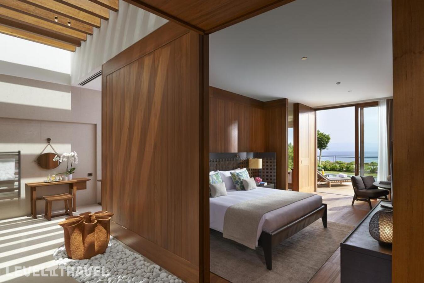 фотографии номера Люкс с частным бассейном и видом на море отеля Mandarin Oriental Bodrum в Турция(Гёлькёй) - фото №1