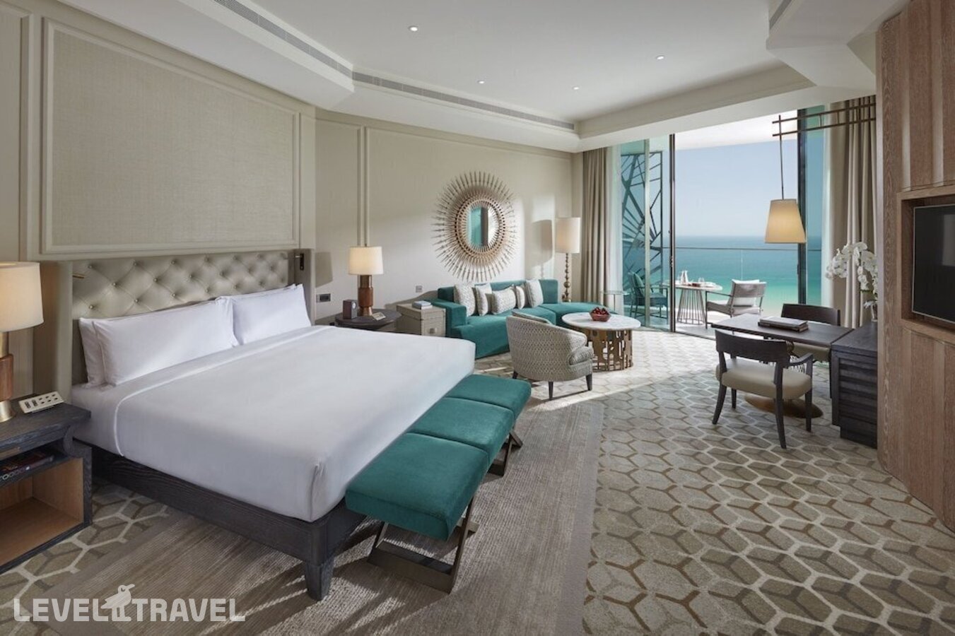 фотографии номера Клубный делюкс с видом на море отеля Mandarin Oriental Jumeira Dubai в ОАЭ(Дубай Джумейра) - фото №3