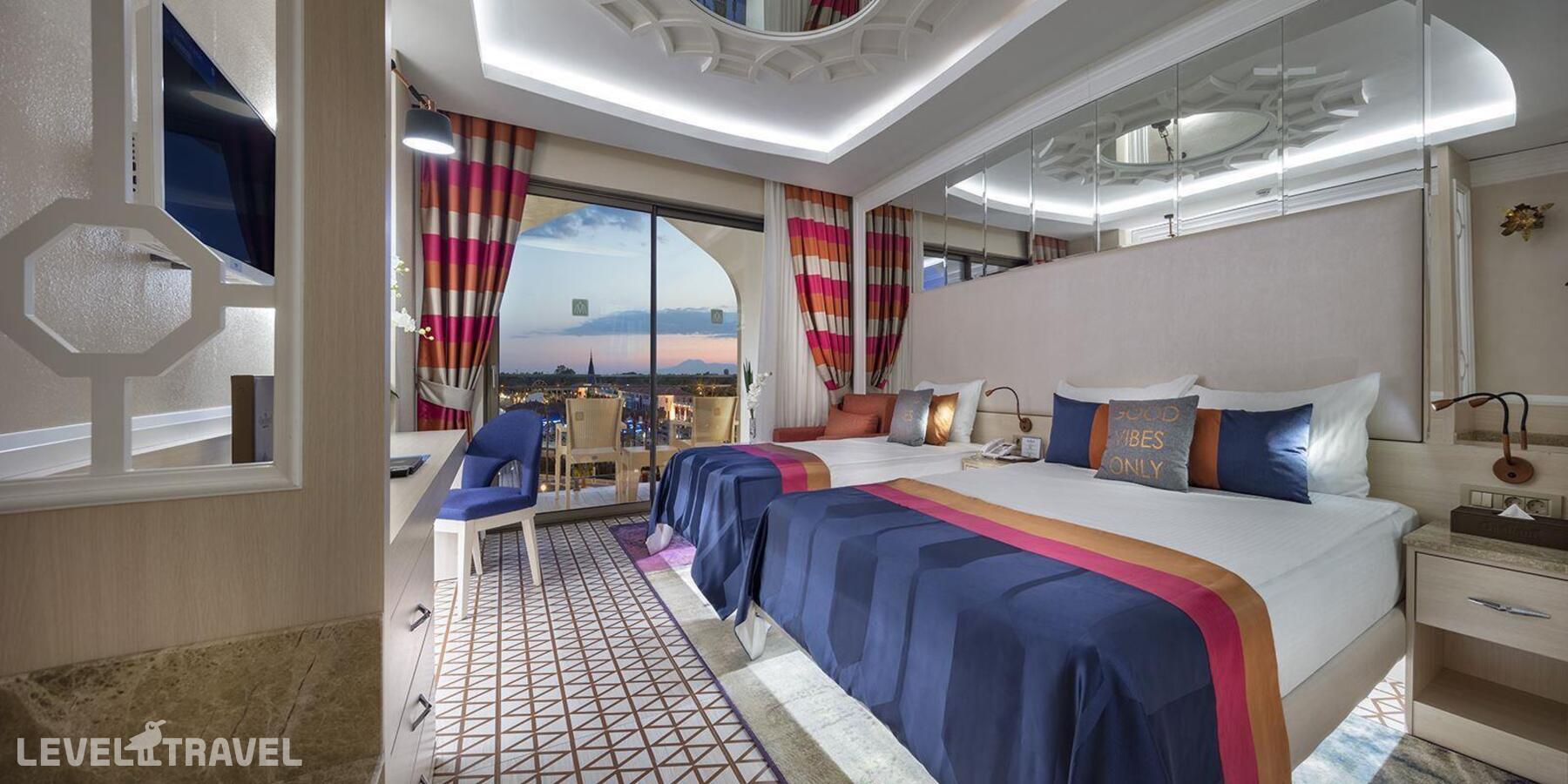 фотографии номера Стандартный с видом на бассейн отеля Granada Luxury Belek в Турция(Белек - центр) - фото №8