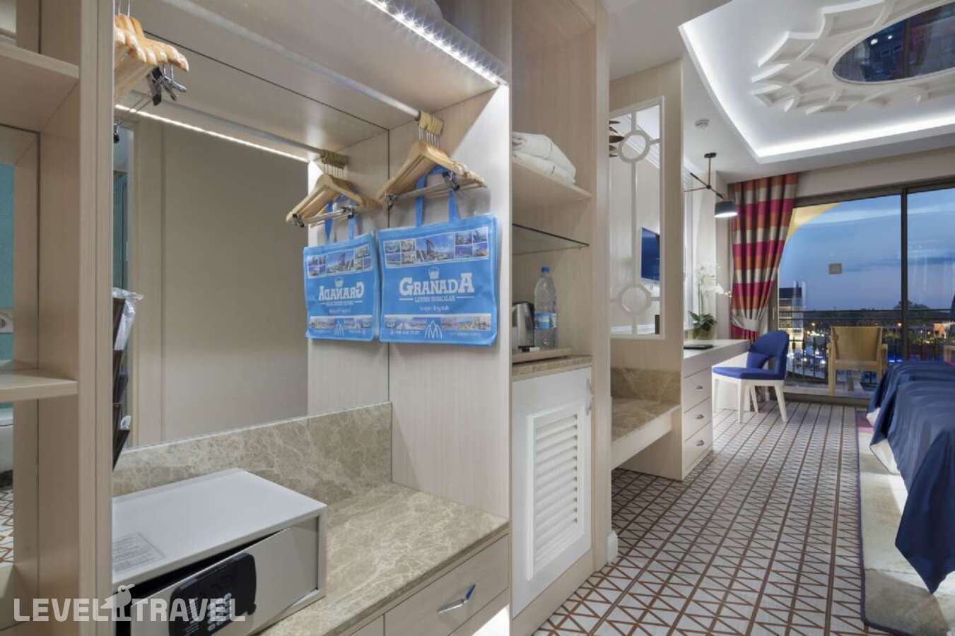 фотографии номера Стандартный с видом на бассейн отеля Granada Luxury Belek в Турция(Белек - центр) - фото №5