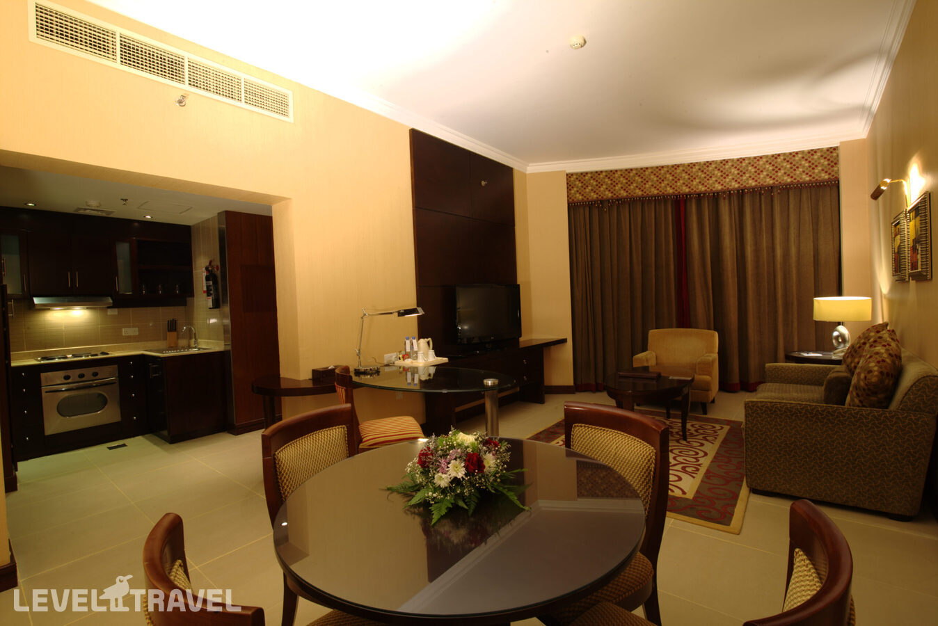фотографии номера Полулюкс отеля Concorde Hotel Fujairah в ОАЭ(Фуджейра) - фото №2