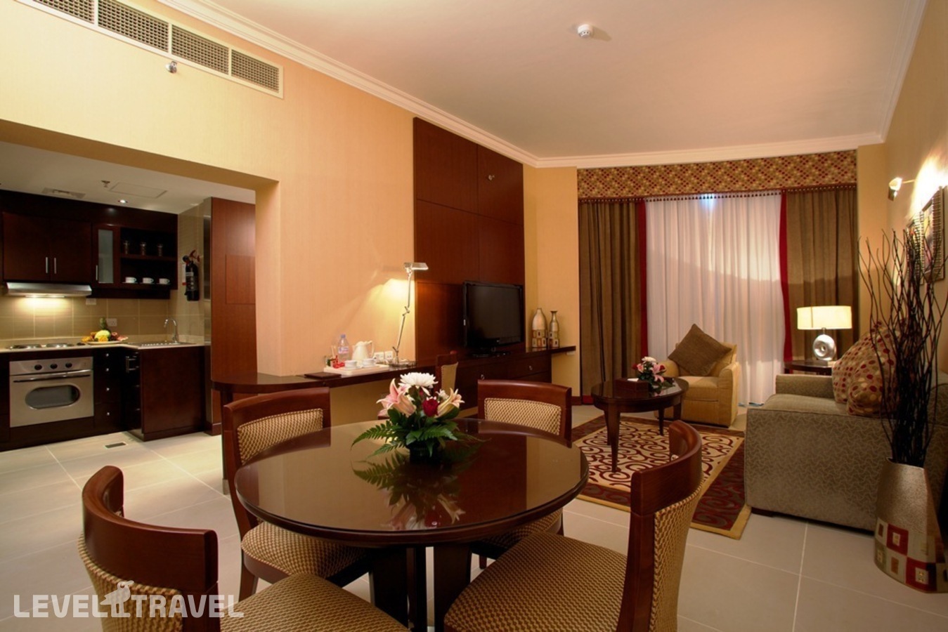 фотографии номера Полулюкс отеля Concorde Hotel Fujairah в ОАЭ(Фуджейра) - фото №3