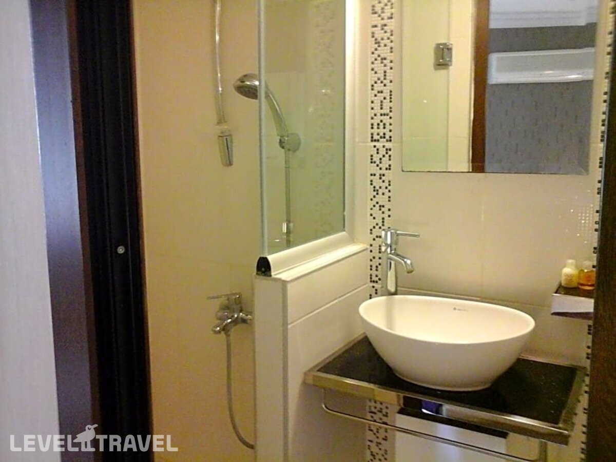 фотографии номера Стандартный с видом на город отеля Olimpiyat Otel Izmir в Турция(Измир) - фото №9