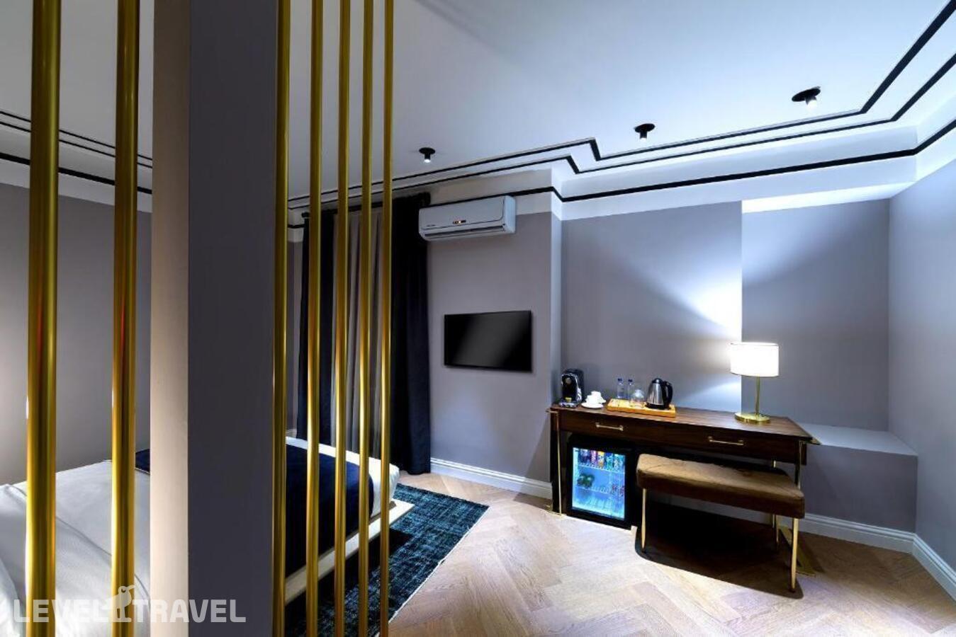 фотографии номера Трехместный делюкс отеля Walton Galata Hotel в Турция(Бейоглу) - фото №3