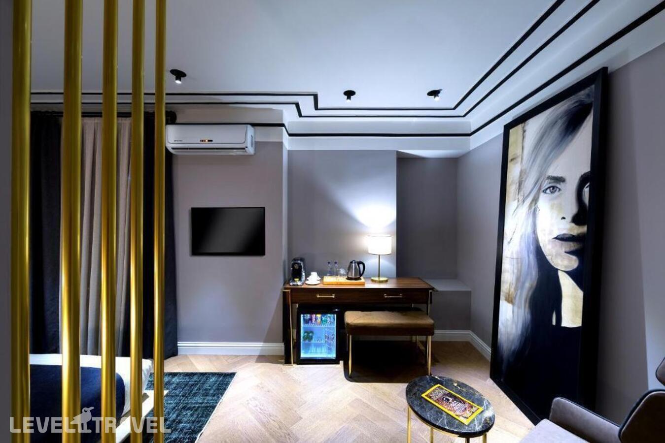 фотографии номера Трехместный делюкс отеля Walton Galata Hotel в Турция(Бейоглу) - фото №5