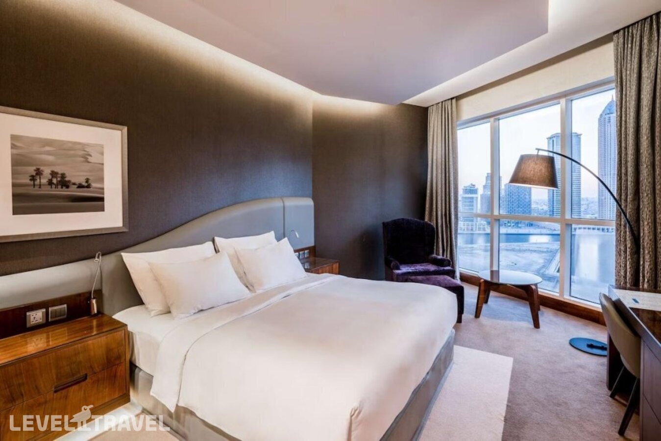 фотографии номера Стандартный (две односпальные кровати) отеля Radisson Blu Hotel Dubai Waterfront в ОАЭ(Бизнес Бей) - фото №7