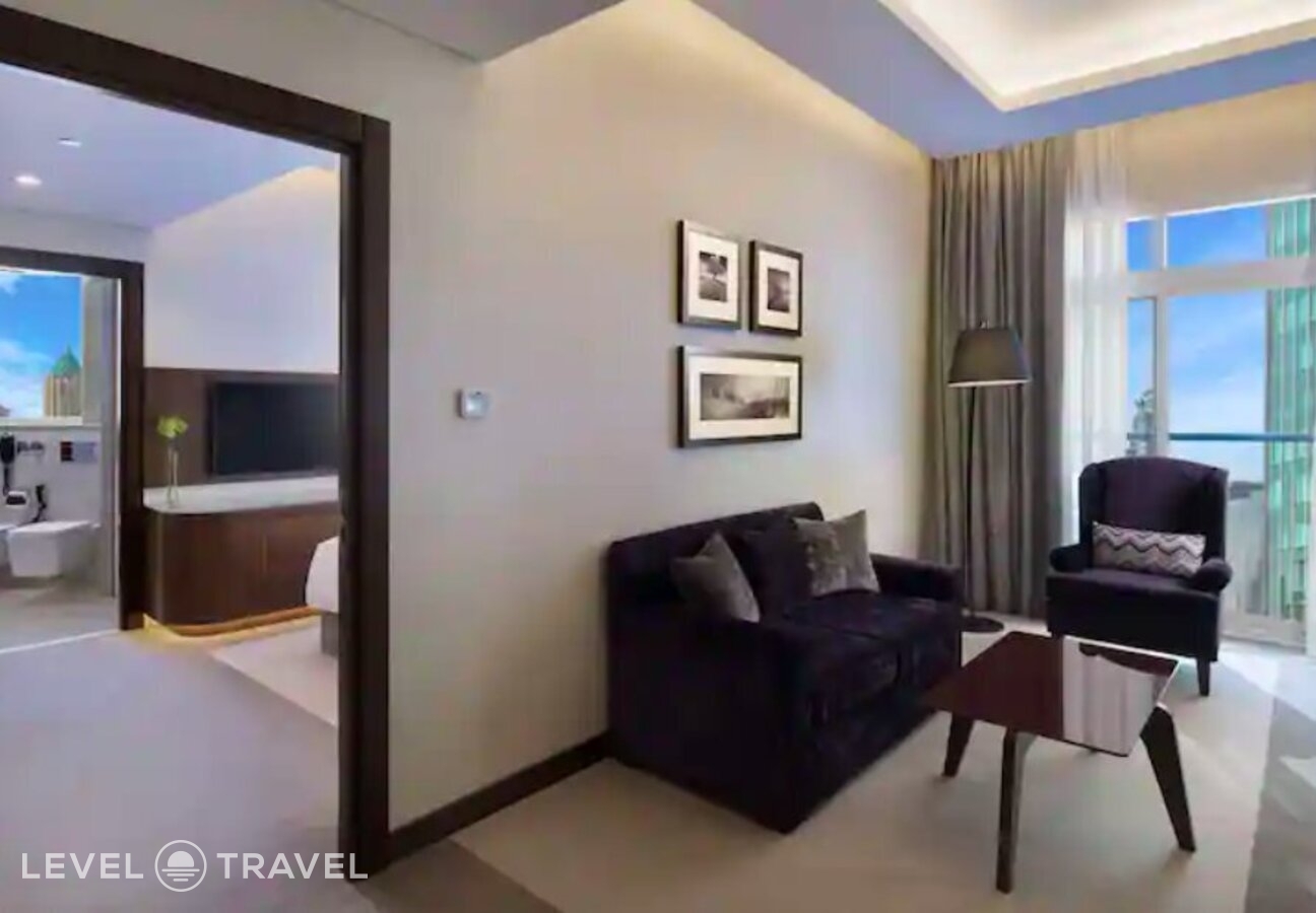 фотографии номера Полулюкс отеля Radisson Blu Hotel Dubai Waterfront в ОАЭ(Бизнес Бей) - фото №2