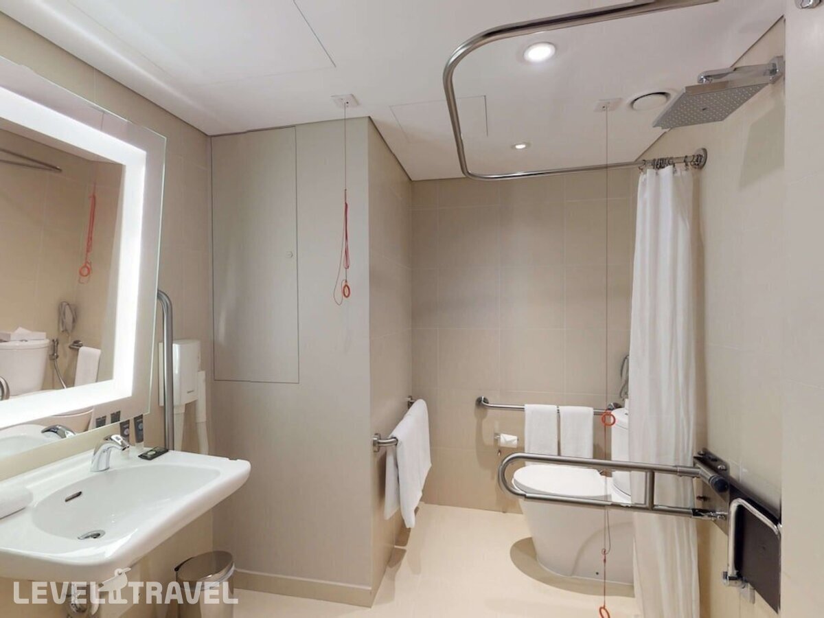 фотографии номера Улучшенный (две односпальные кровати) отеля Novotel Al Barsha в ОАЭ(Аль Барша) - фото №19